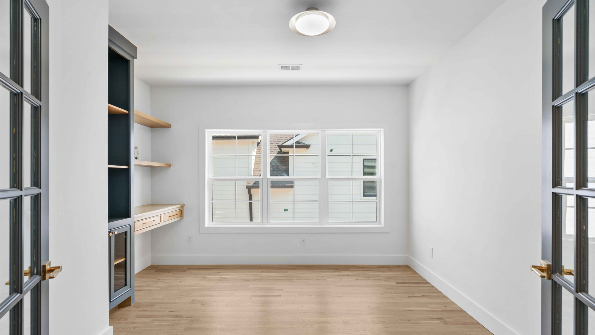 The Stall Street Series | 2,581 Sq Ft Main house, 440 Sq Ft Detached Garage