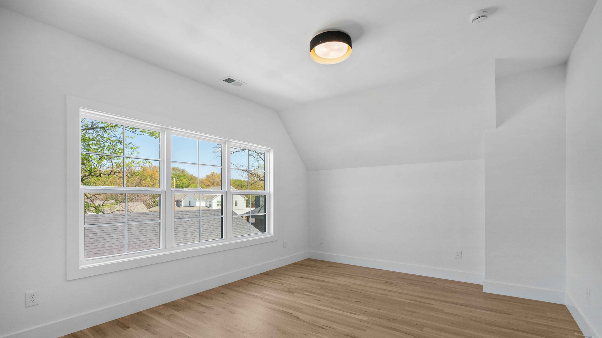 The Stall Street Series | 2,581 Sq Ft Main house, 440 Sq Ft Detached Garage